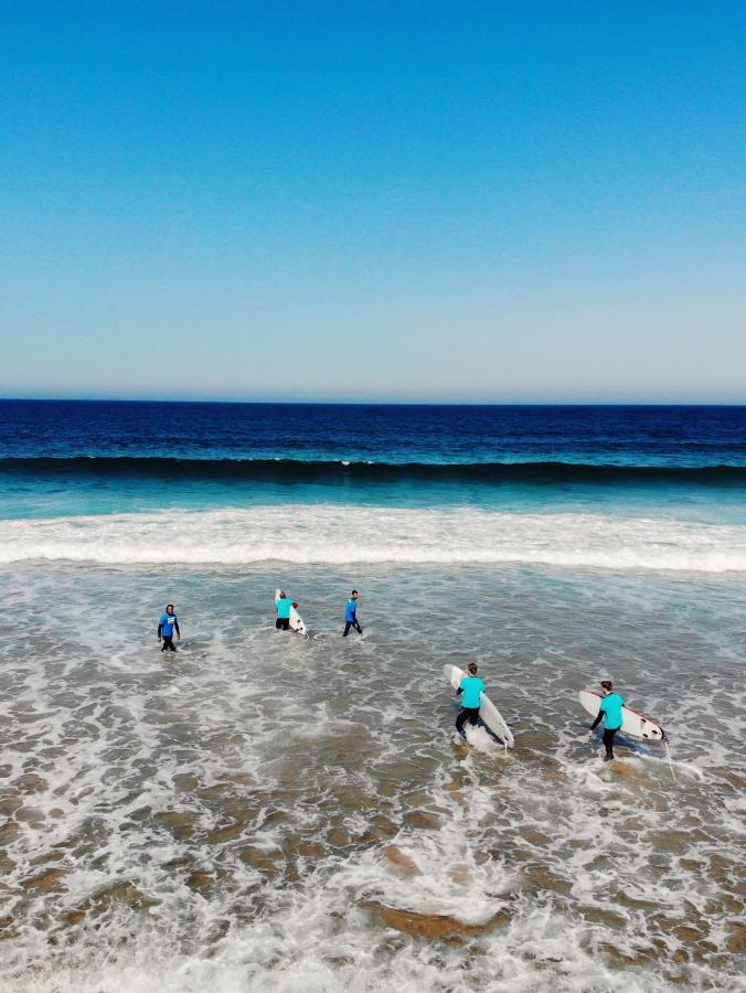 Sun - Surf Camp & Hostel *