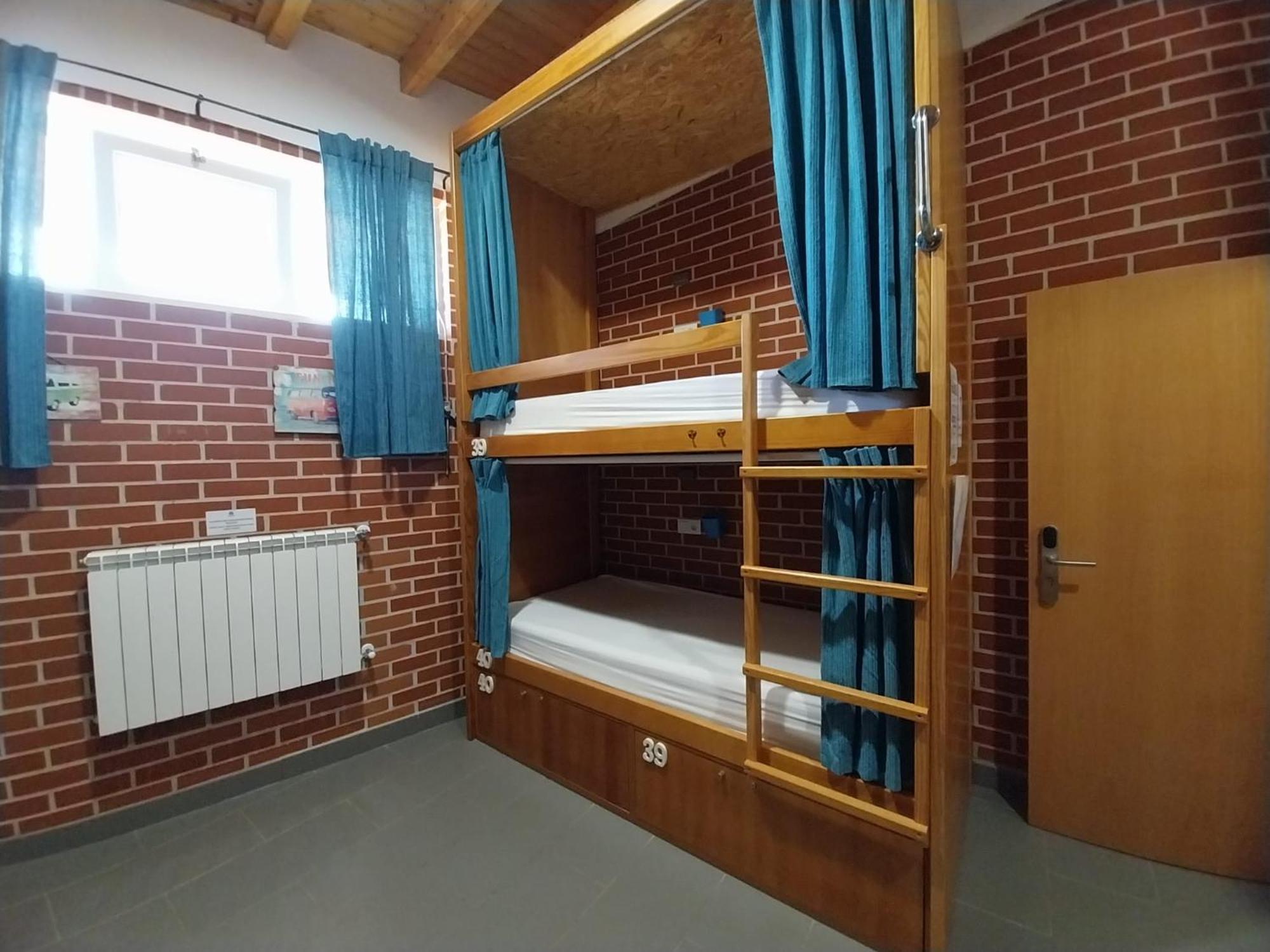 Sun - Surf Camp & Hostel *