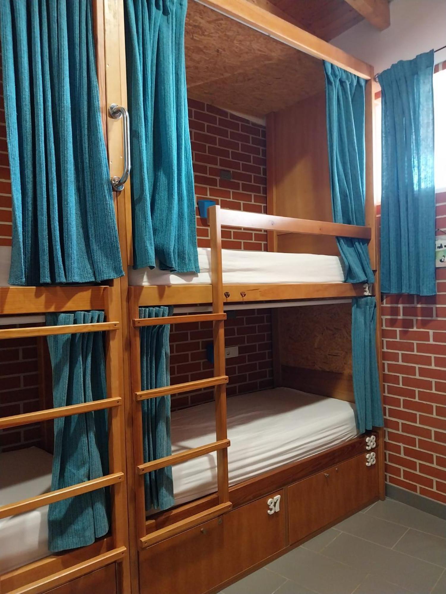 Hostel Sun - Surf Camp & Sagres